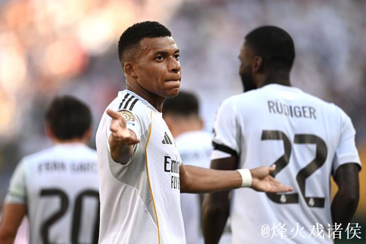 姆巴佩高效爆发创纪录，5场9球熊皇助攻闪耀